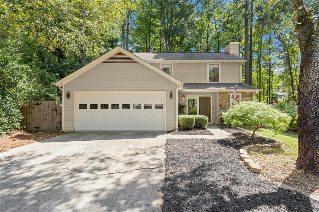 905 Laurel Mill Dr., Roswell, GA 30076