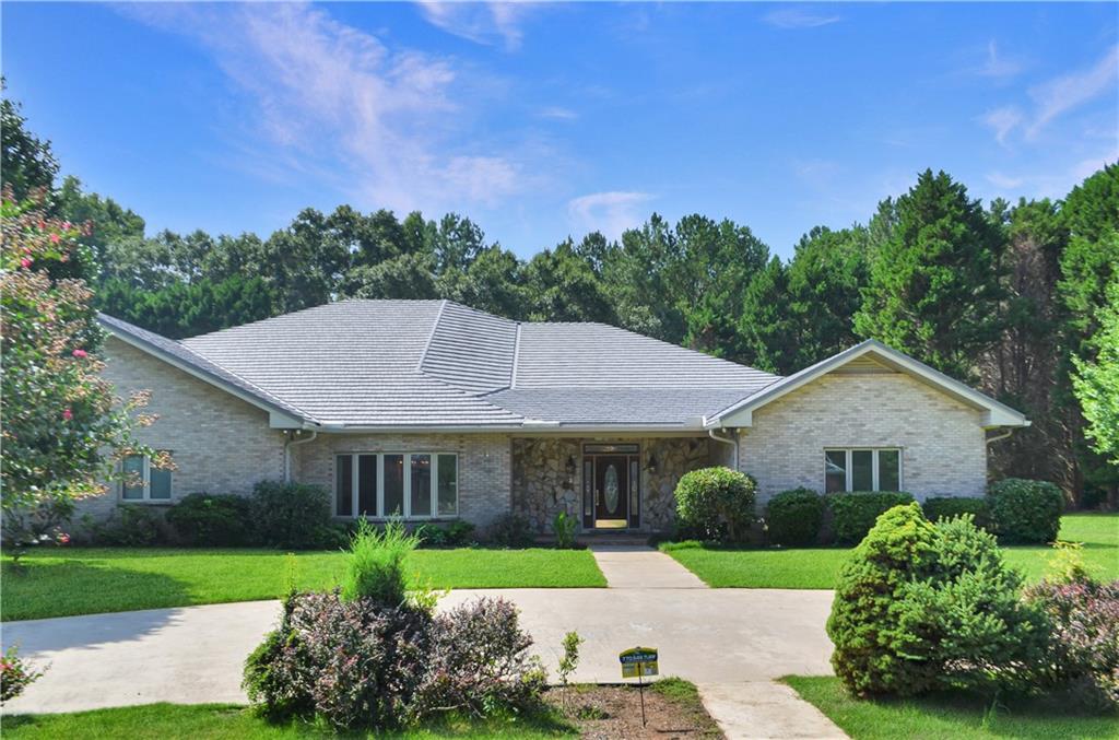 155 Highlands Forest Ln., Oxford, GA 30054