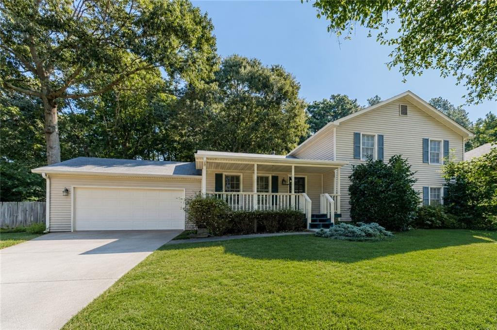 919 Gate Post Ln., Lawrenceville, GA 30044