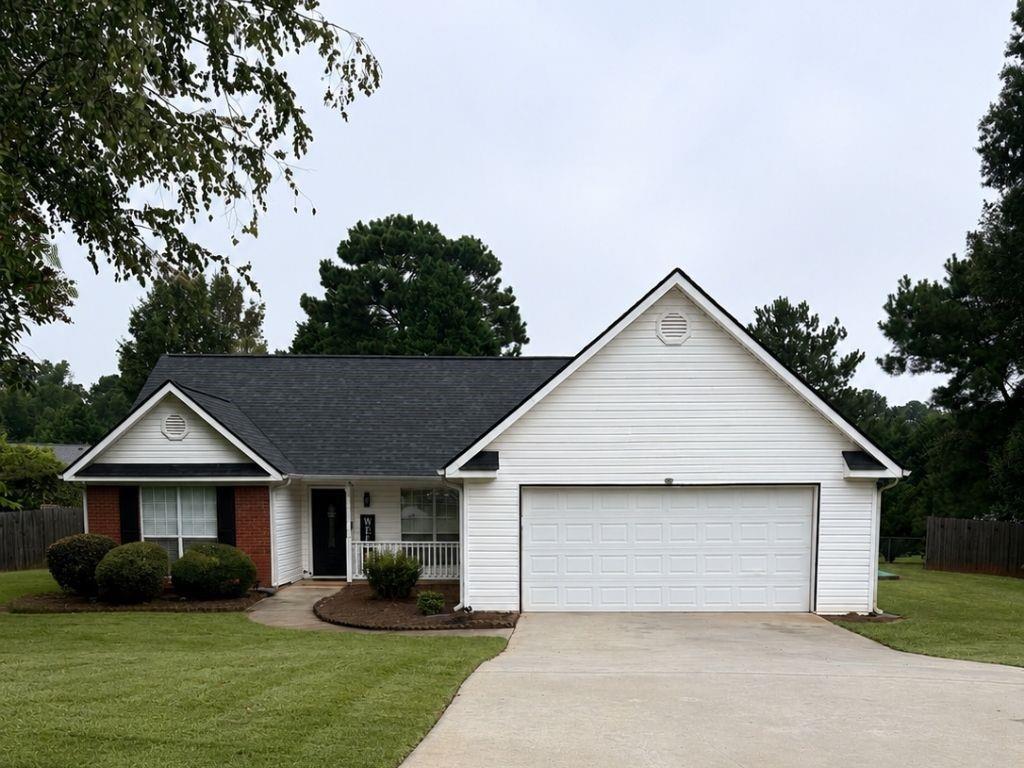 195 Heather Woods Ct., Covington, GA 30016
