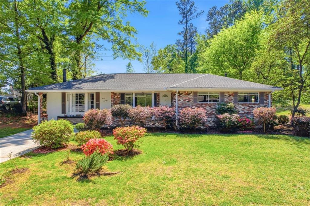 1100 Vonda Ln., Mableton, GA 30126