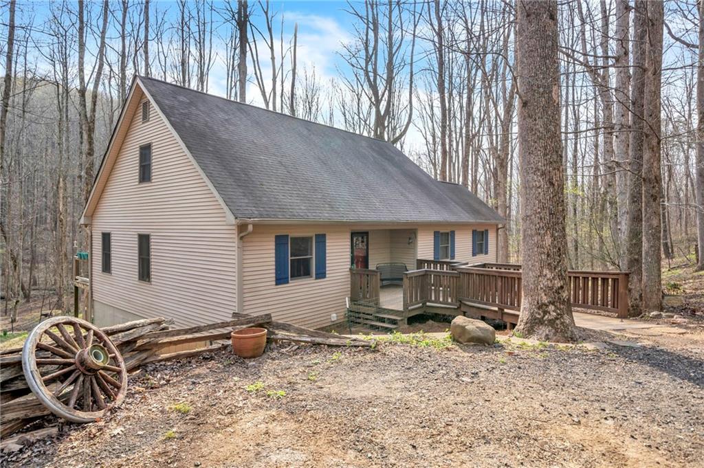 1250 Sutton Rd., Talking Rock, GA 30175