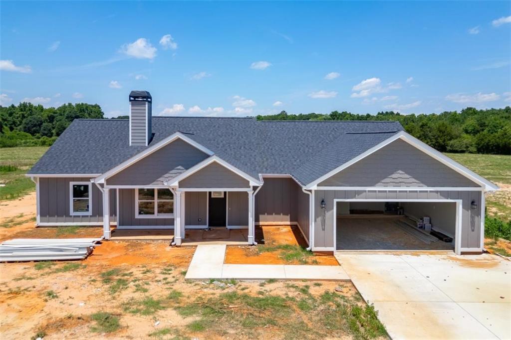 102 Creek Stone Dr., Hartwell, GA 30643