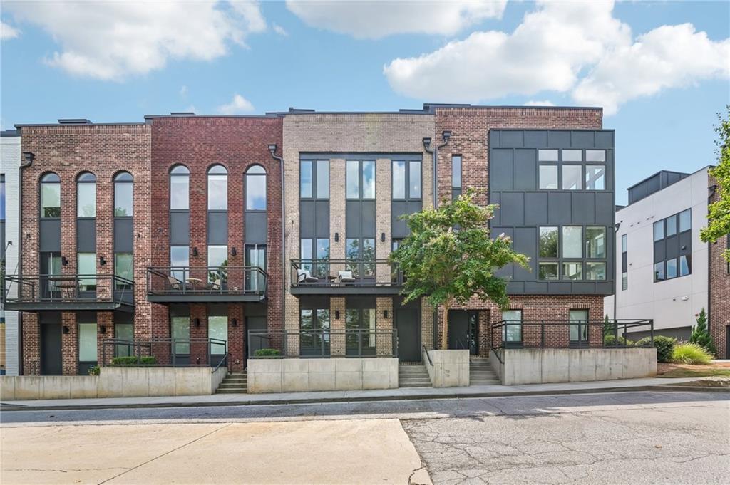 1213 Chelsea Cir., Atlanta, GA 30318