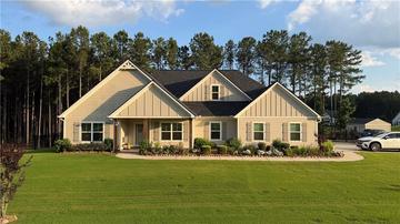 New Homes with Master Bedrooms on the 1st Floor That Attend Moreland Elementary School: August 29th to September 4th