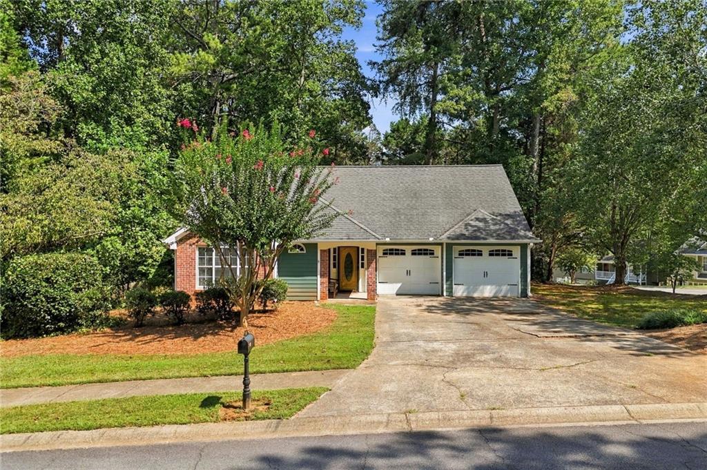 410 Rose Creek Pl., Woodstock, GA 30189