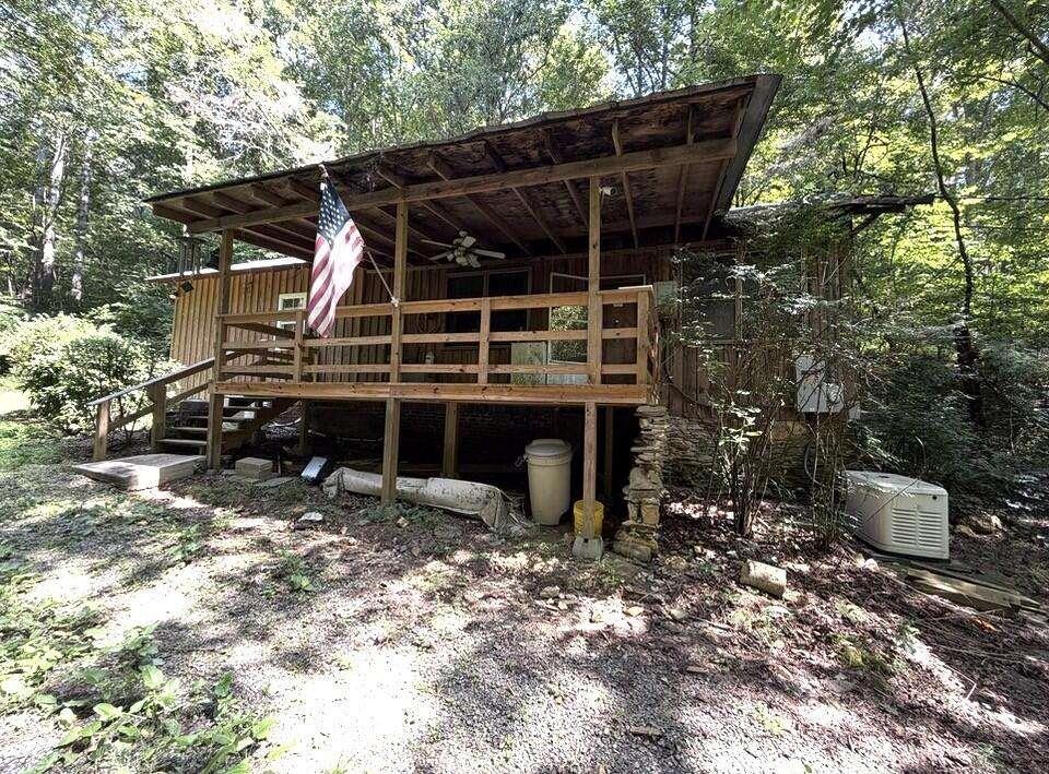 202 Standing Rock Ln., Ellijay, GA 30540