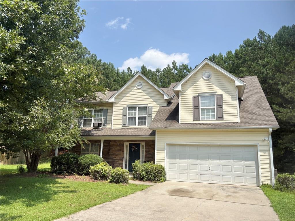 921 Tucker Ln., Loganville, GA 30052