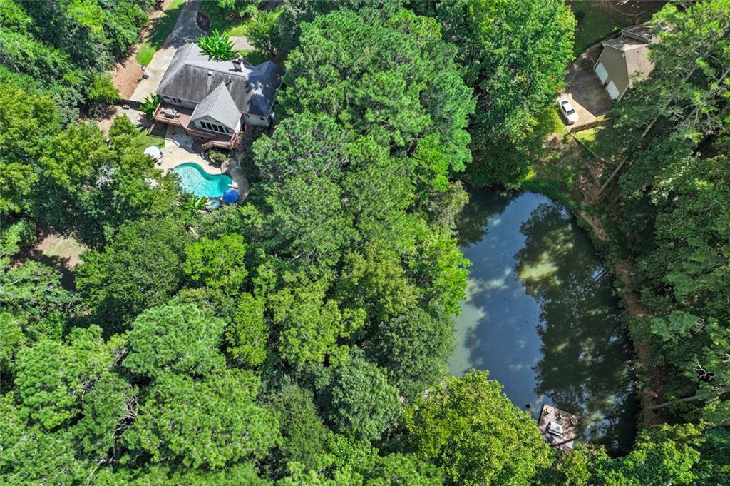 127 Caracas Dr., Woodstock, GA 30188