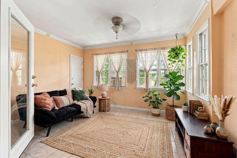 175 Barone Pl., Atlanta, GA 30327