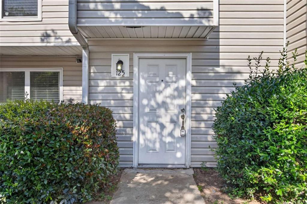 125 Governors Dr., Forest Park, GA 30297