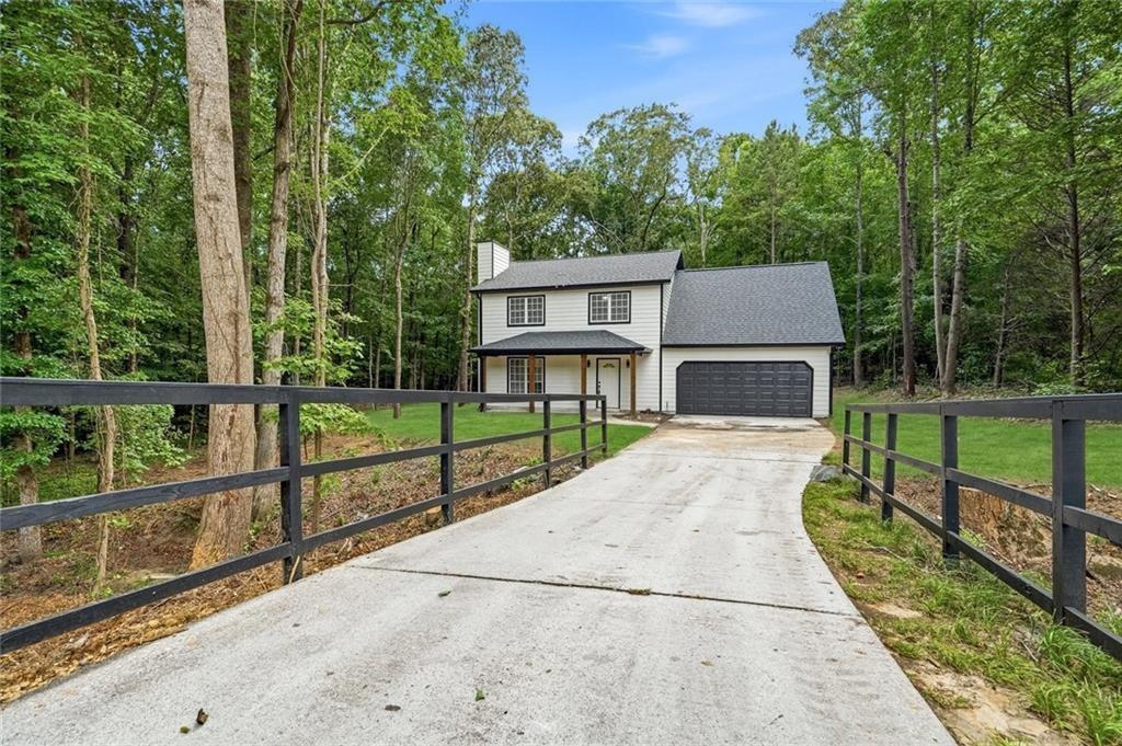 3434 Irvin Dr., Loganville, GA 30052