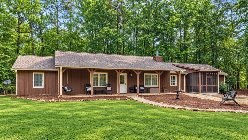 712 Honeysuckle Ln., Temple, GA 30179