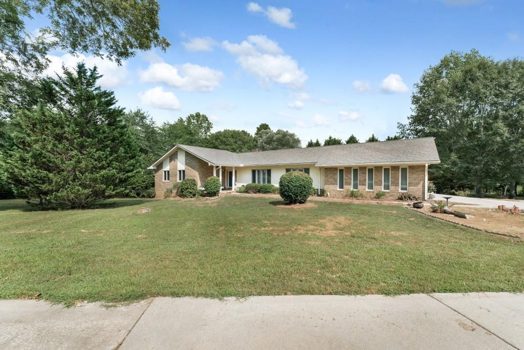 4640 Spot Rd., Cumming, GA 30040
