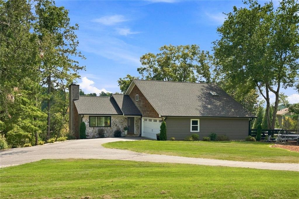 8915 Bay Ln., Gainesville, GA 30506