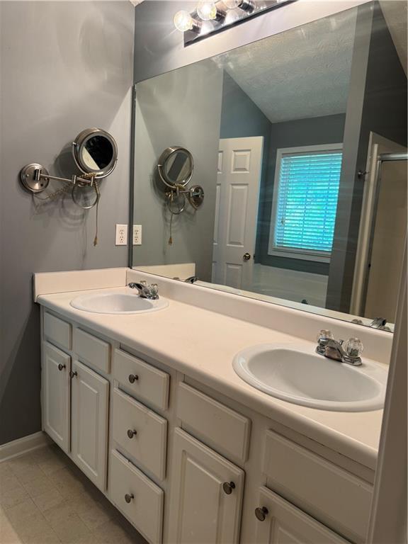 564 Martin Forest Ln., Lawrenceville, GA 30045