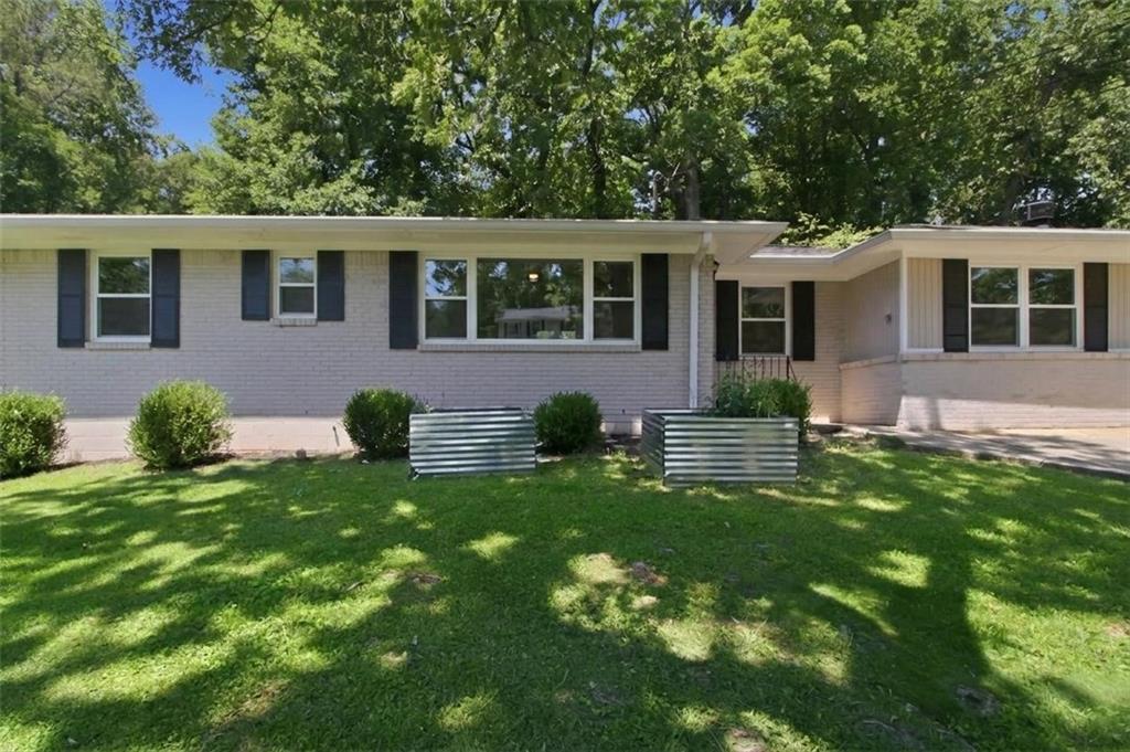1763 Meadowglades Dr., Decatur, GA 30035