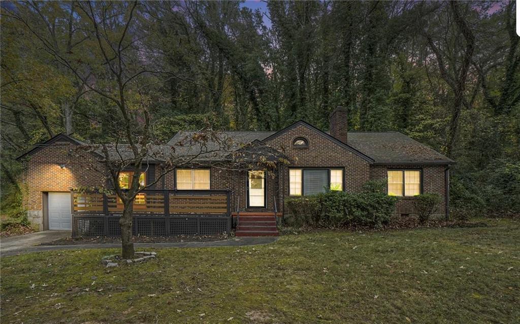 970 Tuckawanna Dr., Atlanta, GA 30311