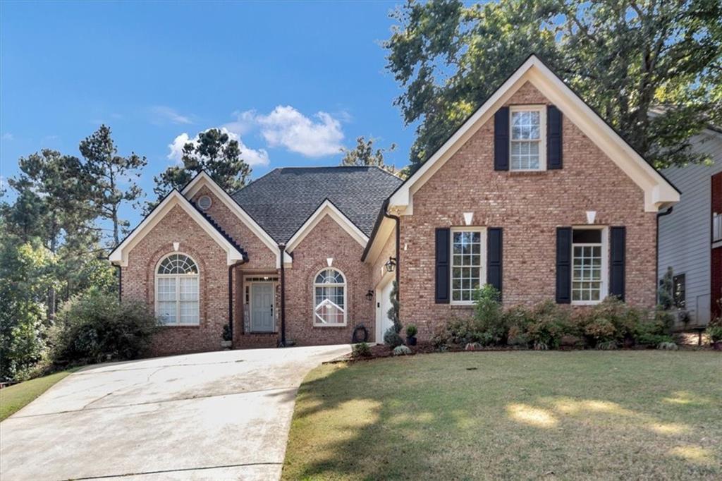 1003 Maple Creek Dr., Loganville, GA 30052