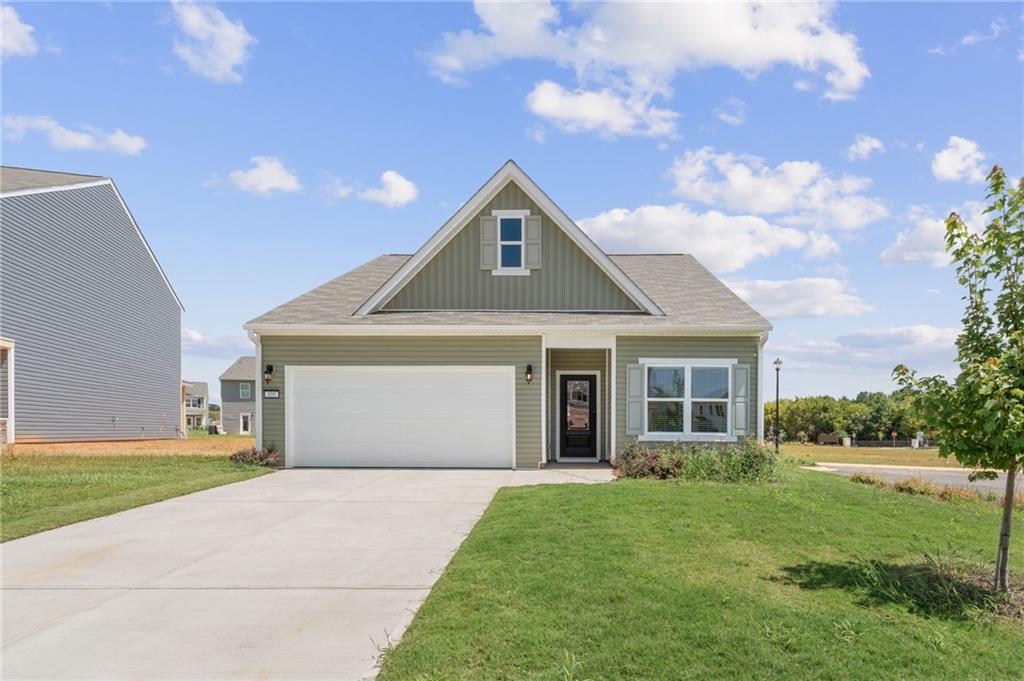 400 Bluegrass Ln., Rockmart, GA 30153