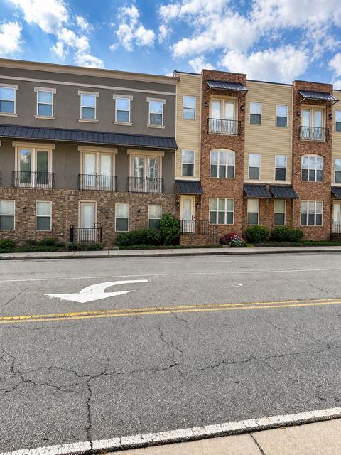 383 16th St. #3, Atlanta, GA 30363