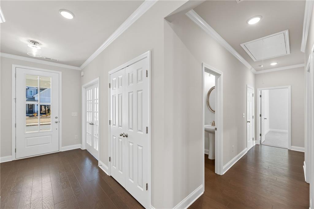 389 Grand Wehunt Dr., Hoschton, GA 30548