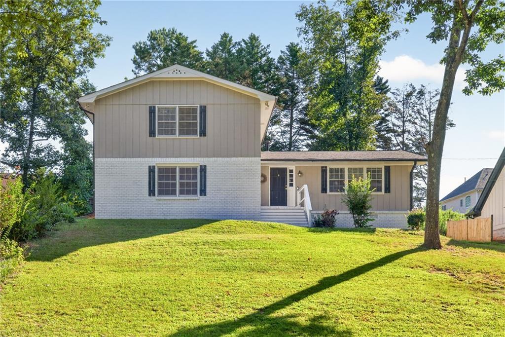 3717 Leisure Ct., Buford, GA 30519