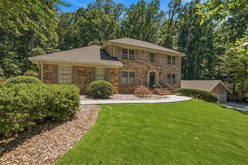 330 Waverly Hall Dr., Roswell, GA 30075
