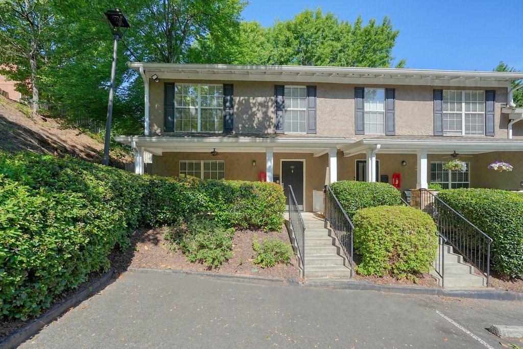 3180 Seven Pines Ct. #101, Atlanta, GA 30339