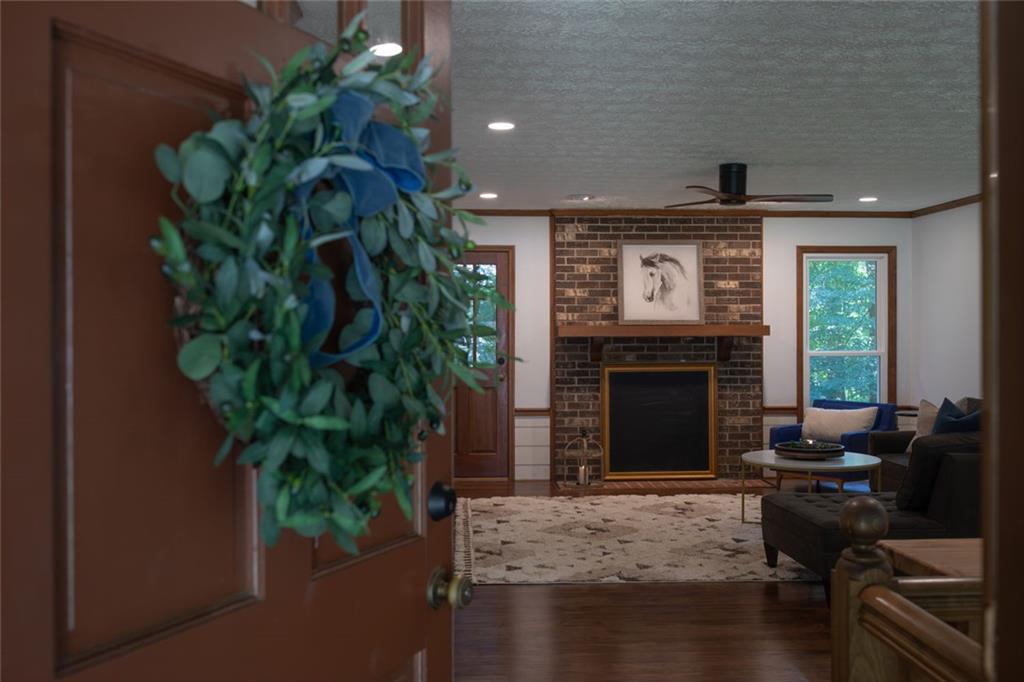 4512 Creekwood Cir., Kennesaw, GA 30152