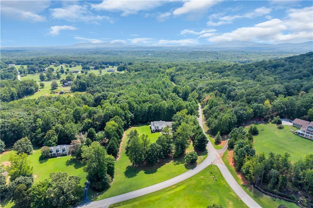 270 Hidden Meadows Rd., Cleveland, GA 30528