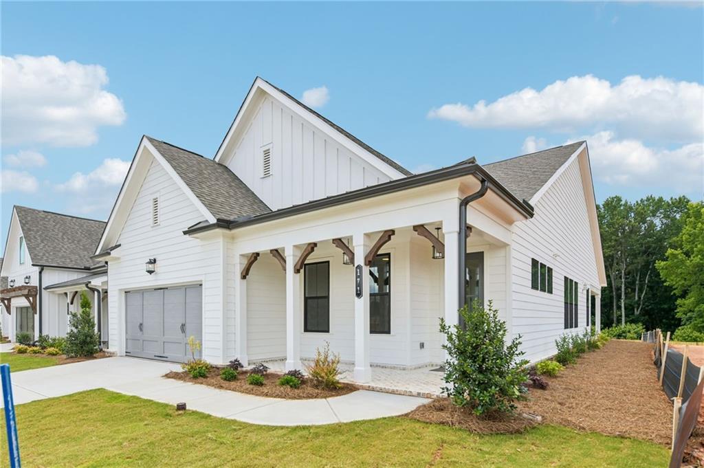 103 High Point Dr., Hoschton, GA 30548