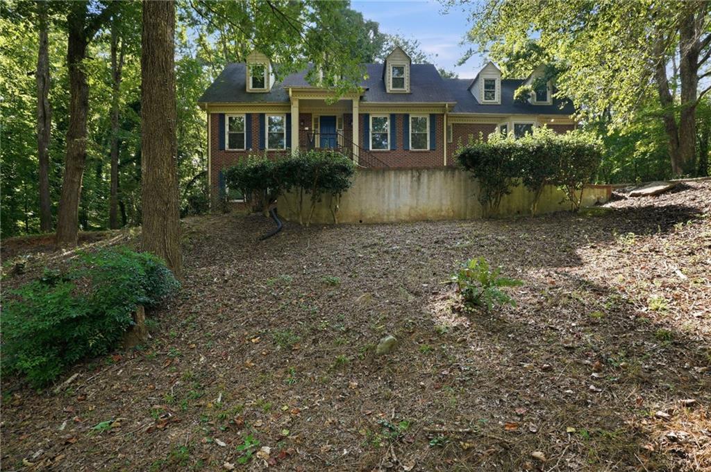 4927 Castlewood Dr., Lilburn, GA 30047