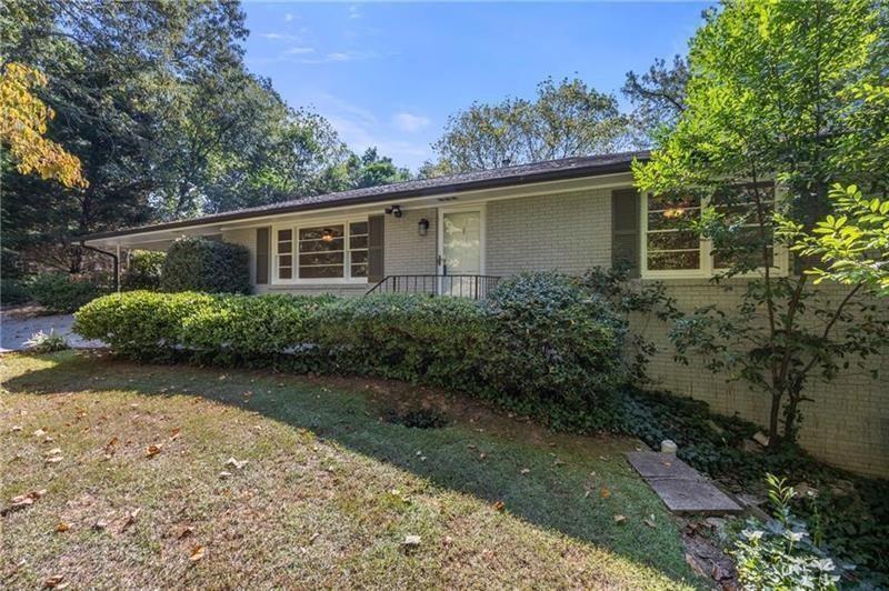 535 Valley Ln., Atlanta, GA 30328