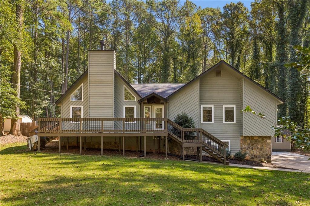 107 Emerald Cove Dr., Woodstock, GA 30189