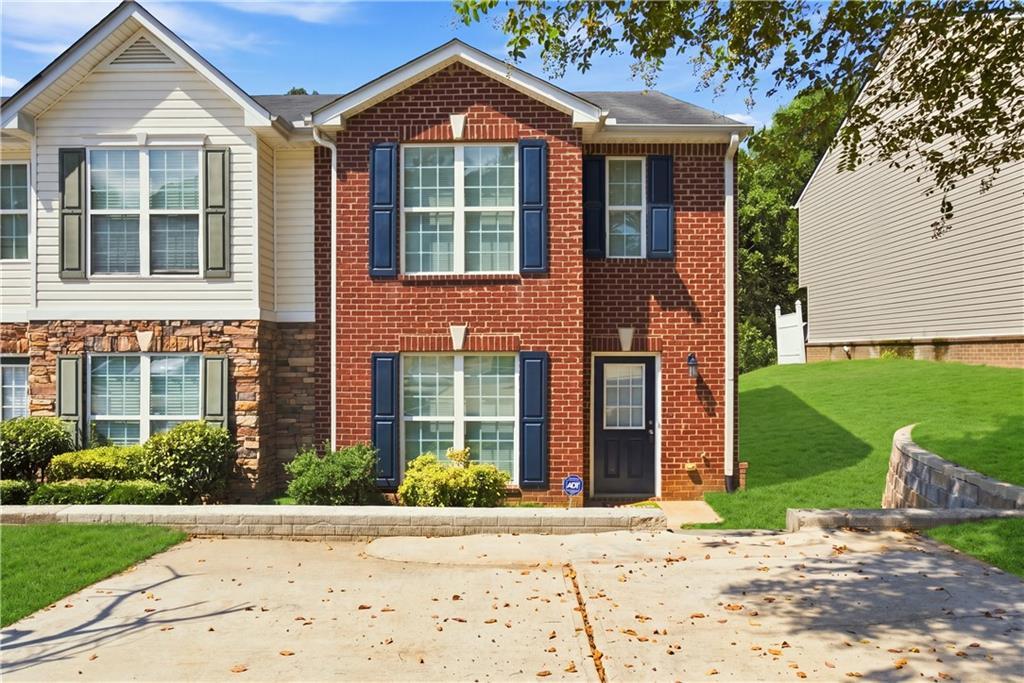8399 Carlington Ln., Jonesboro, GA 30236