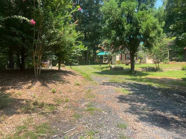 1014 Miss Amber Way, Locust Grove, GA 30248