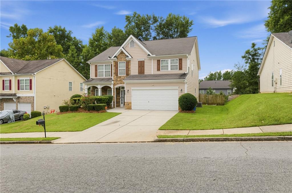 6380 Stonelake Dr., Atlanta, GA 30331