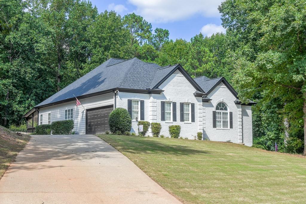 151 Dumar Ln., Hoschton, GA 30548