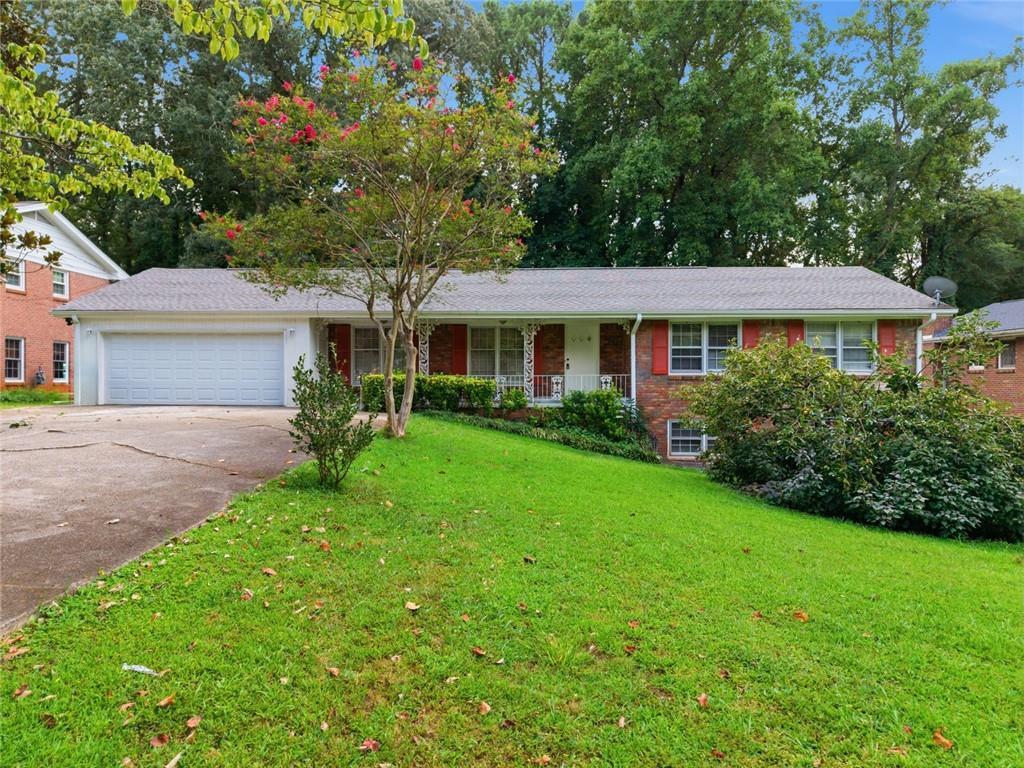 4367 Abingdon Dr., Stone Mountain, GA 30083