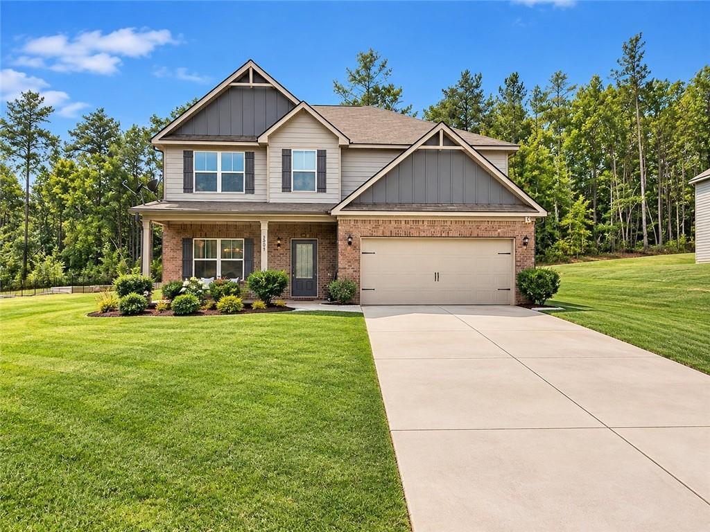 2009 River Falls Dr., Locust Grove, GA 30223