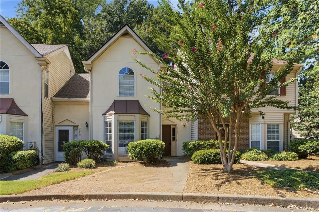 2260 Fairways Ct., Kennesaw, GA 30144