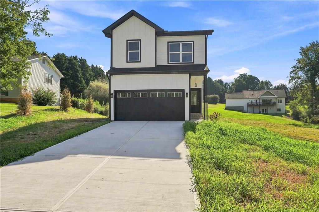 30 Golden Autumn Dr., Dahlonega, GA 30533