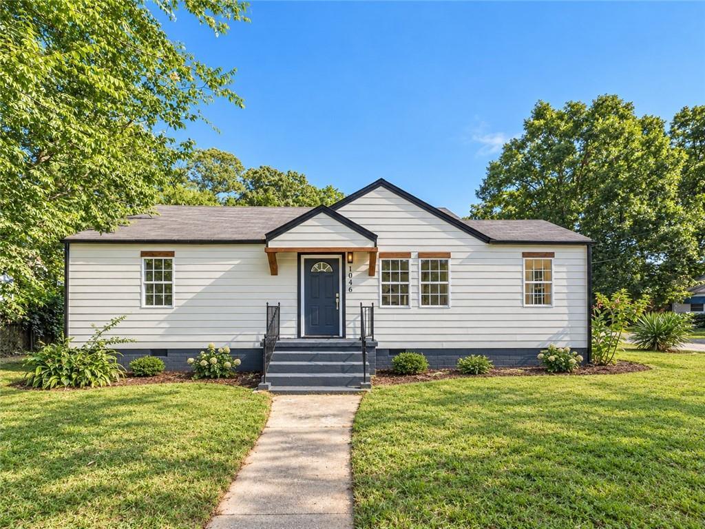 1046 Cheaves St., Forest Park, GA 30297