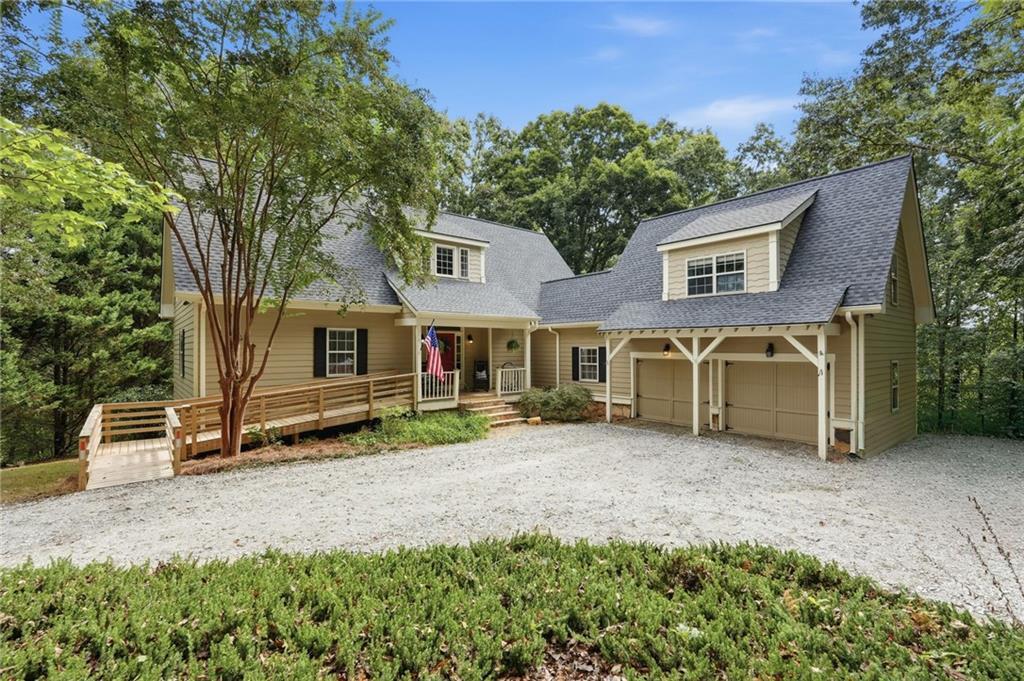 907 Rainbow Cir., Cleveland, GA 30528