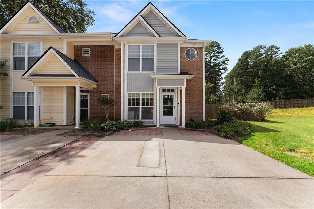 268 Pearl Chambers Dr., Dawsonville, GA 30534