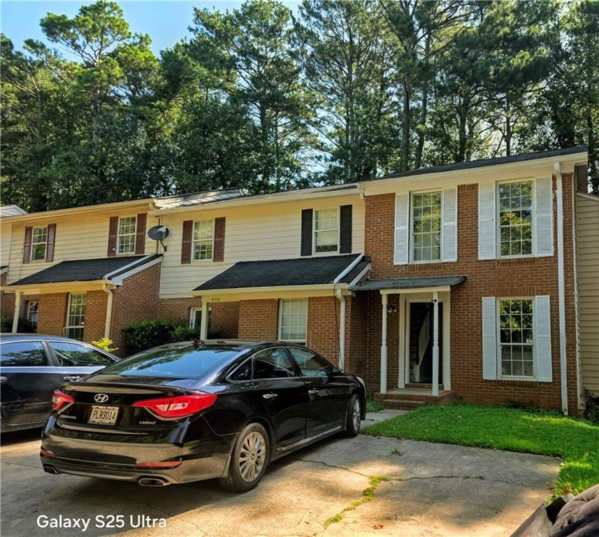 852 Glynn Oaks Dr., Clarkston, GA 30021