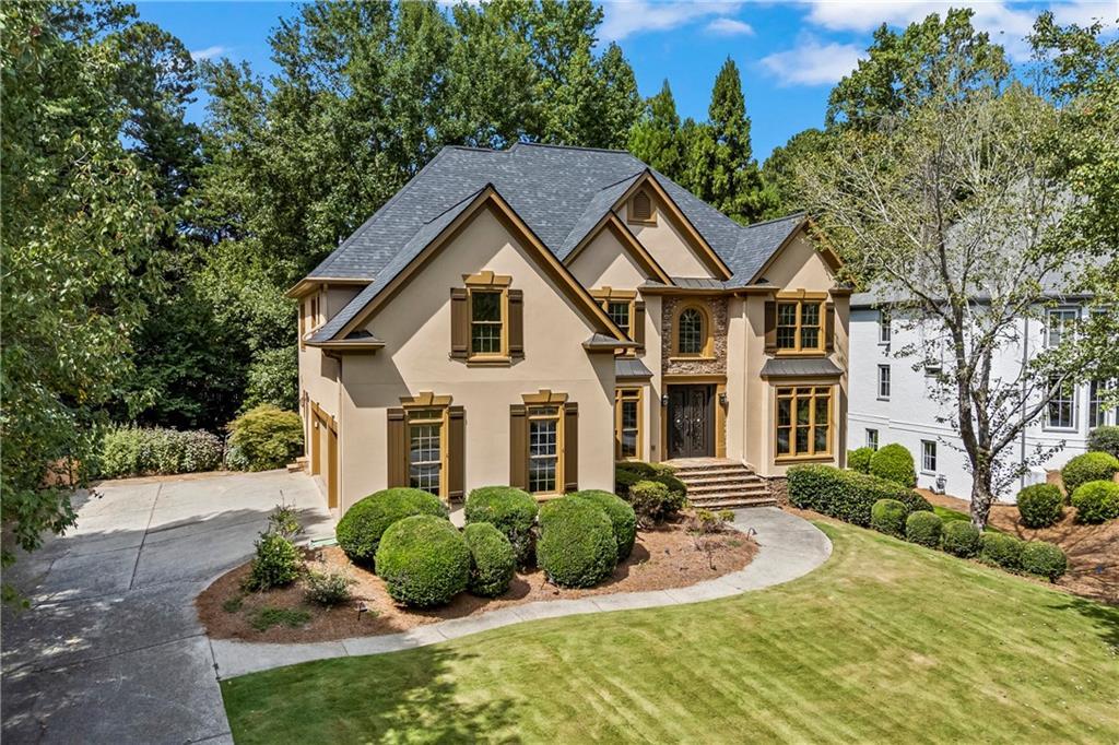 5545 Stoneleigh Dr., Suwanee, GA 30024