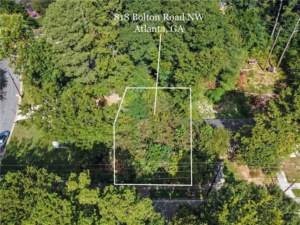818 Bolton Rd., Atlanta, GA 30331