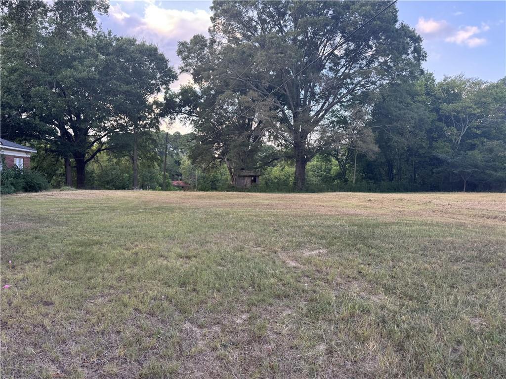 523 Old Tennessee Hwy., White, GA 30184